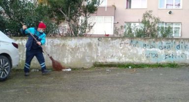 Çınarlı'da temizlik mesaisi