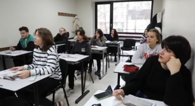 Gençler, Çınar Akademi ile geleceğe hazırlanıyor