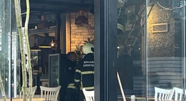 Kafenin bacasında çıkan yangın söndürüldü