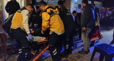 Kentin göbeğinde eğlence mekanına kurşun yağdırdı: 2 yaralı