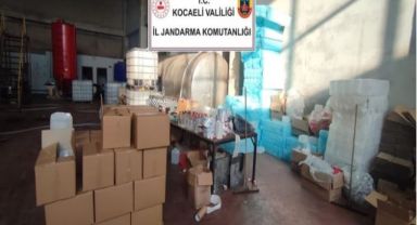 Kocaeli'de 16 ton 990 litre etil alkol ele geçirildi