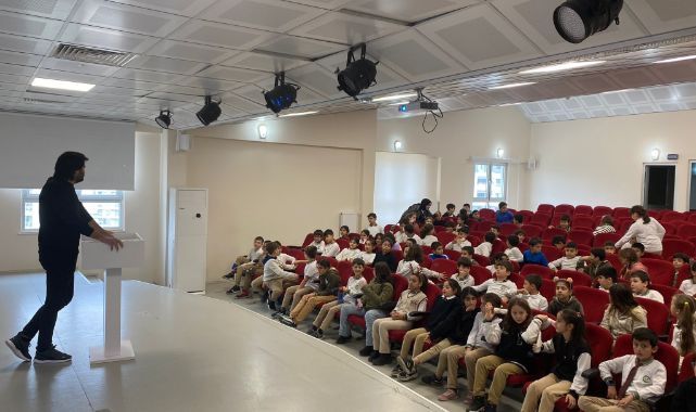 Miniklere sokak hayvanları hakkında bilgi