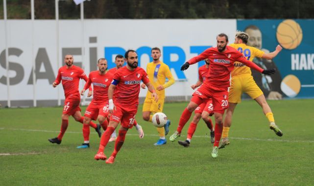 TFF 2. Lig: Belediye Derincespor: 0 - Düzcespor: 0