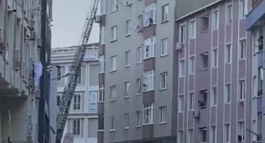 8 katlı binanın terasında yangın paniği