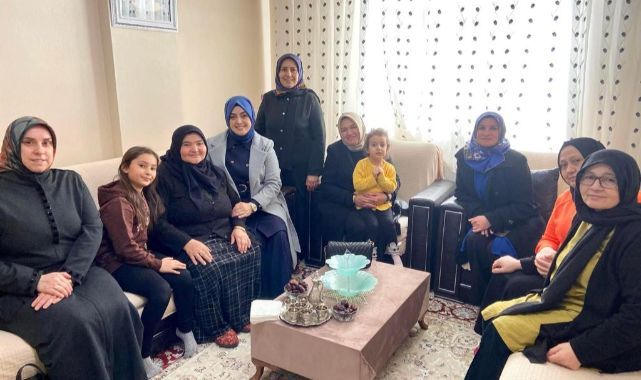 AK Kadın Darıca arı gibi çalışıyor