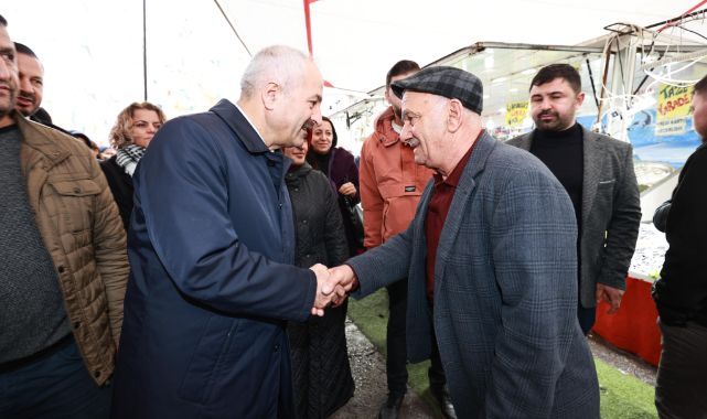 Başkan Adayı Büyükgöz Beylikbağı pazarını dolaştı