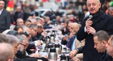Başkan Büyükakın İzmit esnafıyla buluştu