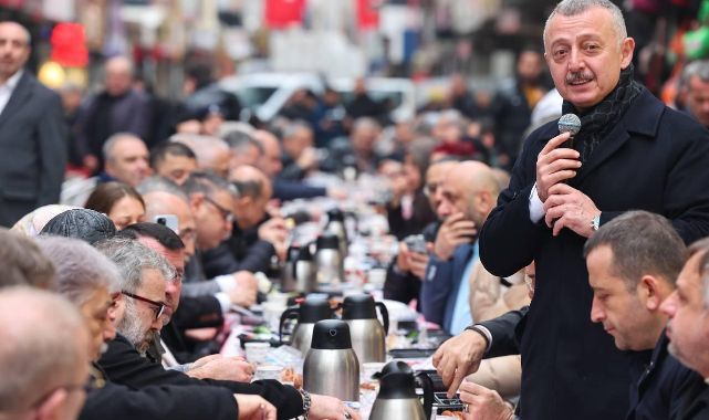 Başkan Büyükakın İzmit esnafıyla buluştu
