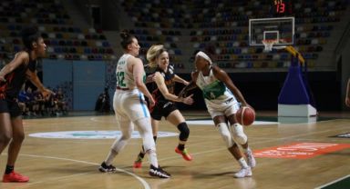 İzmit Belediyespor, Tarsus'u