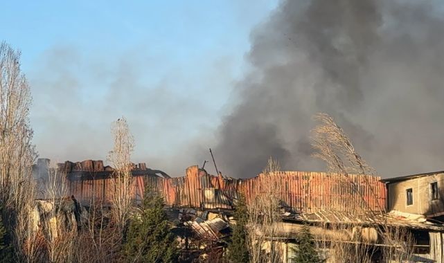 Kocaeli'deki fabrika yangını 5 saatte söndürüldü