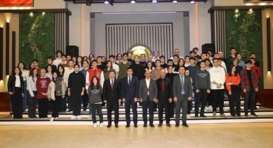Başarılı öğrenciler ödüllendirildi