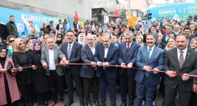 Darıca’da miting gibi açılış!