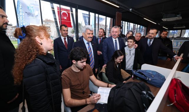 Derince Kütüphanesi hizmete girdi