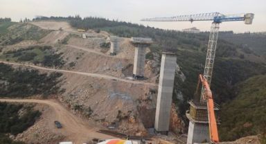 Dilovası Hastane viyadüğünde kiriş imalatı