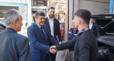 Kamil Ergün Oto Sanayi esnafını ziyaret etti