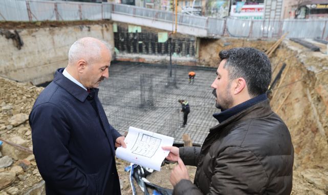 Kent Meydanındaki Önemli Çalışmada İlk Beton Atıldı