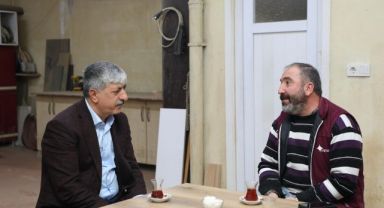 Ömeroğlu, dur durak bilmiyor
