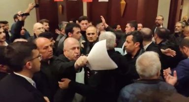Ümit Özdağ’dan tekme ve yumrukla birbirine giren partililere: