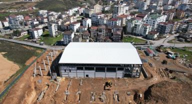 Yeni spor salonunda çalışmalar devam ediyor