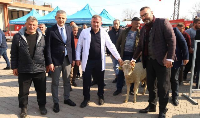 Yüzde 50 hibeli destekle çiftçiye koç ve teke veriliyor