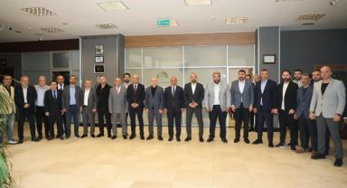 Başkan Söğüt’e MHP Kocaeli’den ‘hayırlı olsun’ ziyareti