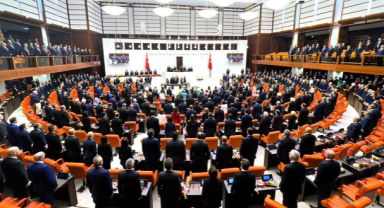 TBMM'de sandalye dağılımı değişti! İşte partilerin milletvekili sayıları