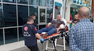 Bankada 2 müşteri arasında bıçaklı kavga: 1 yaralı