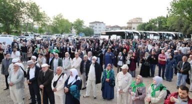 Başkan Büyükgöz Hacı Adaylarını Uğurladı