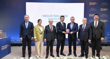 Büyükakın başkanlığı devretti!