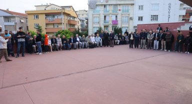 Çayırova'da hacı adayları kutsal topraklara uğurlandı