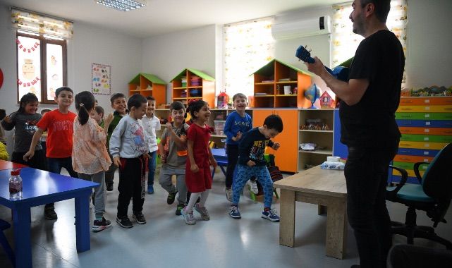Çocuklar eğlenerek öğreniyor