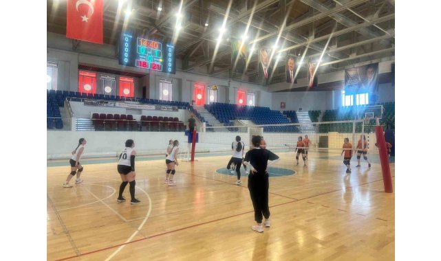 Darıca'da 19 Mayıs Gençlik Turnuvaları başladı