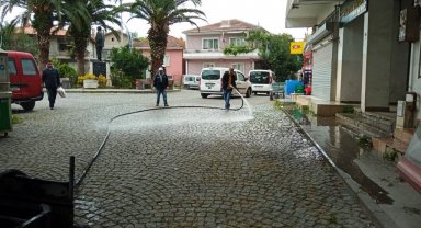Dilovası'nda cadde ve sokaklar tazyikli suyla yıkanıyor