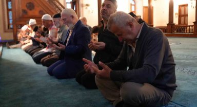 Filistinliler için eller semaya açıldı