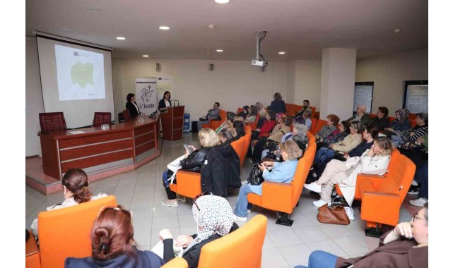 Kadın kooperatifleri 'Sanatsal İleri Dönüşüm Atölyesi' projesinde bir araya geldi