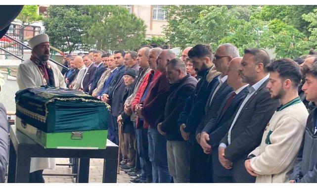 Kazada hayatını kaybeden 18 yaşındaki futbolcu son yolculuğuna uğurlandı