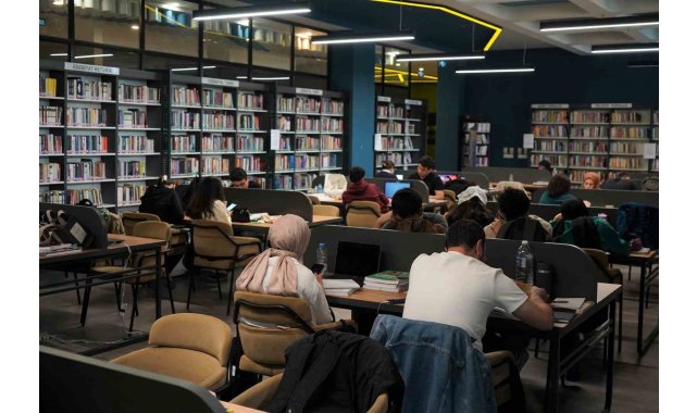 Kitap kahveler YKS'ye kadar 724 açık