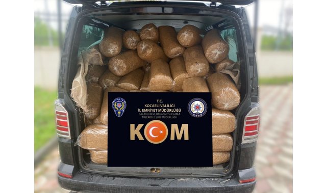 Kocaeli'de 1 ton 100 kilo gümrük kaçağı tütün ele geçirildi
