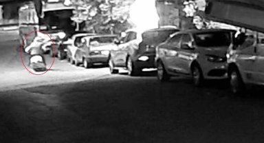 Kocaeli'de motosikletli saldırganların binayı kurşunlama anı kamerada