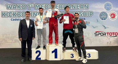 Körfezli Burak, 1. Akdeniz Kick Boks Şampiyonu oldu