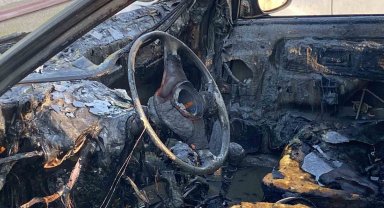 Otomobilde yangın paniği: Sürücü ölümden döndü
