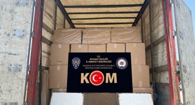 TEM otoyolunda 1 milyon 540 bin içi dolu makaron ele geçirildi