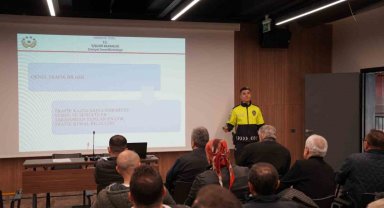 Toplu taşımada yaşanan sorunları en aza indirmek için sürücülere eğitim veriliyor