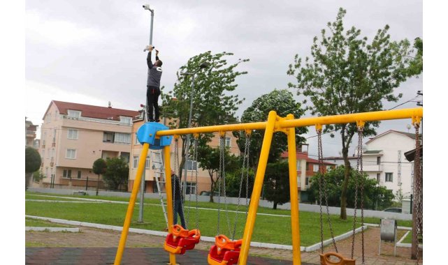 Vatandaşlar, parkları güvenlik kameralarından canlı izleyebilecek