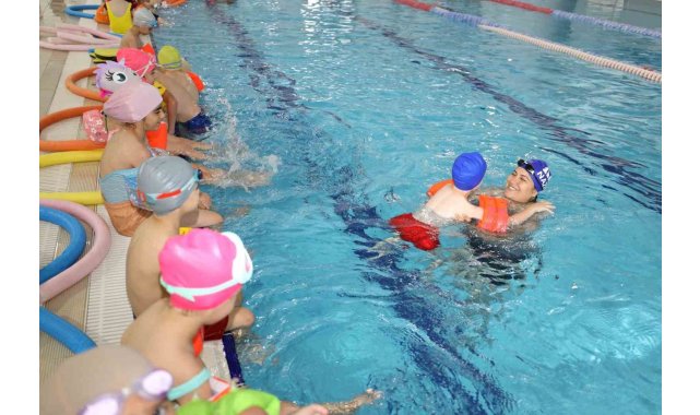 Başiskele'de yaz spor okulları heyecanı başladı
