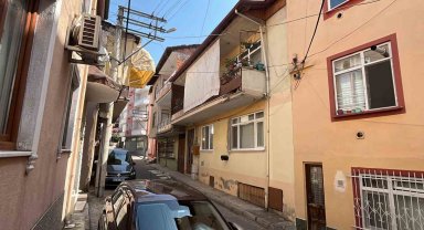 Binalara tırmanan sansarı görenler şaşkına döndü