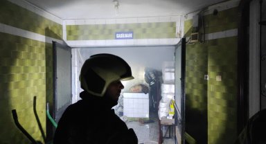 Camide korkutan yangın