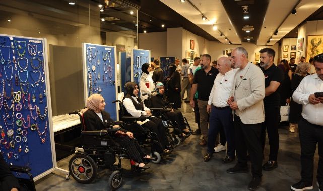 Engelsiz İzler’ sergisi beğeni topladı