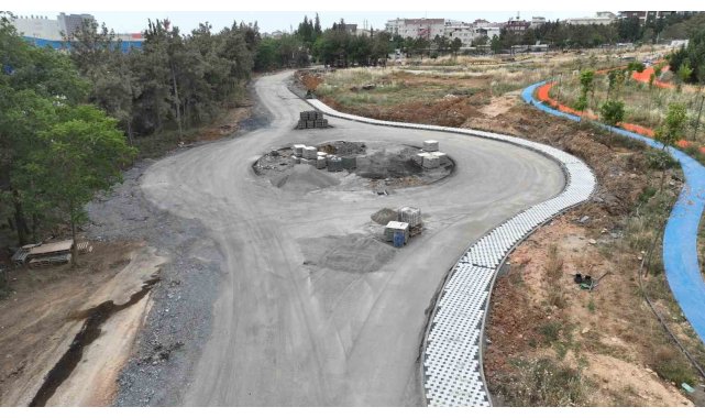 Gebze Millet Bahçesinin iç yolları asfaltlanıyor