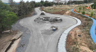 Gebze Millet Bahçesinin iç yolları asfaltlanıyor
